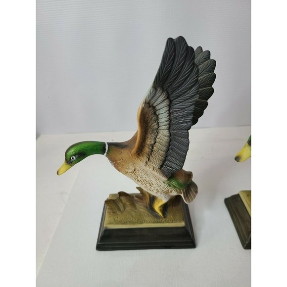 Vintage Bird in Flight Collection Porcelain Figurine Set Flight Of The Mallard - Picture 2 of 8